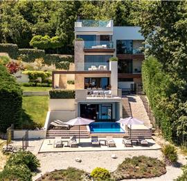 4 Bedroom Villa with Salt Water Pool, Private mini golf course and Rooftop Terrace near Opatija, Sleeps 8